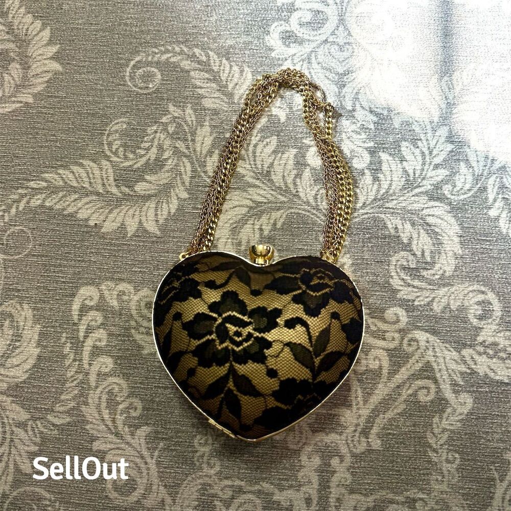 Betsey Johnson Heart-Shaped Lace Evening Clutch OS Black Gold Chain Strap